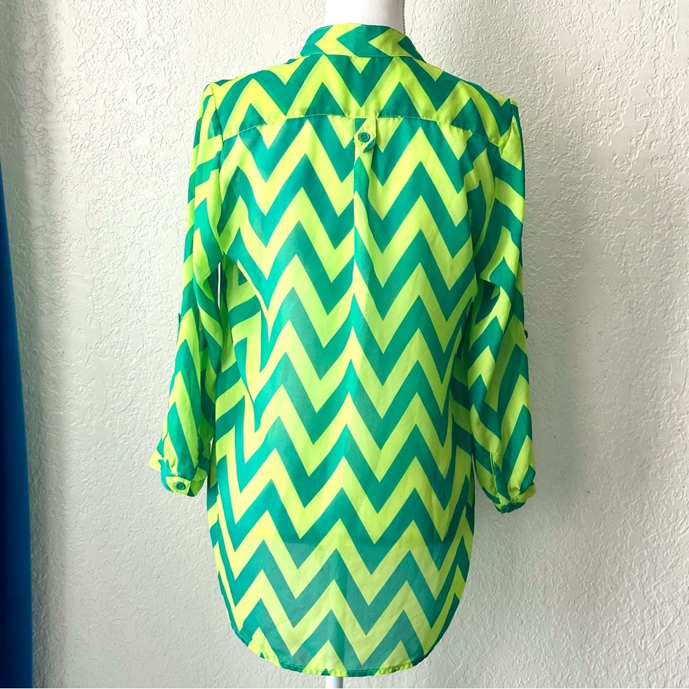 Green Sheer Top Size S - Picture 3 of 14
